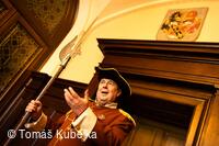 Královna perníku je očekává