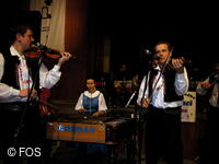 Národní krojový ples FOS 2004