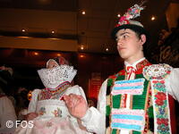 Národní krojový ples FOS 2004