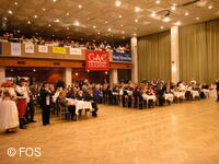 Národní krojový ples FOS 2004