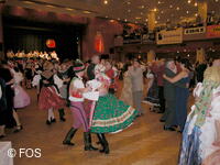 Národní krojový ples FOS 2004