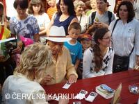 Setkání Jeníčků a Mařenek 2010 - autogramiáda Jana Přeučila