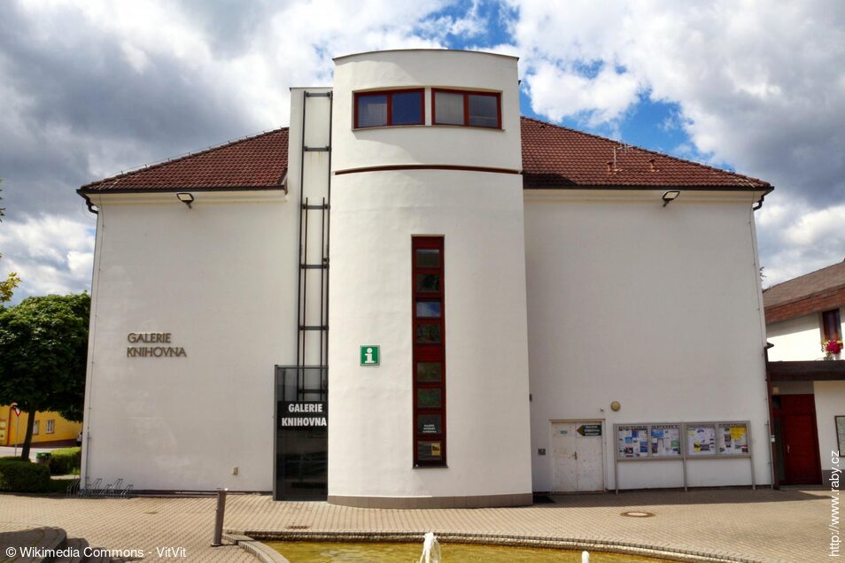 Třemošnice, knihovna a TICTřemošnice