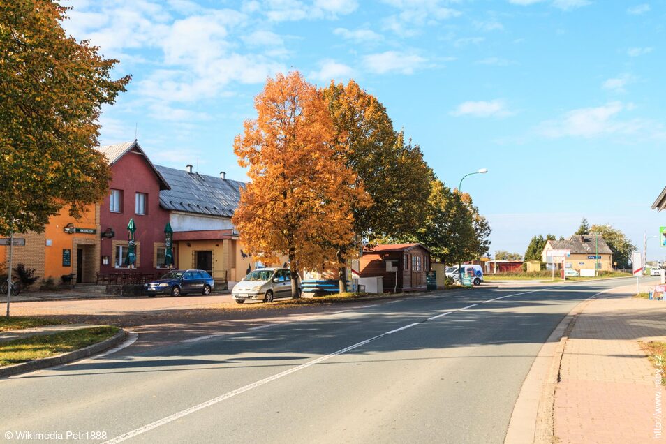 Valy u Přelouče, Pardubická ul.