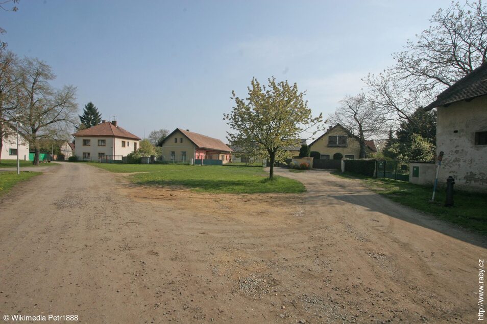 Barchov, náves