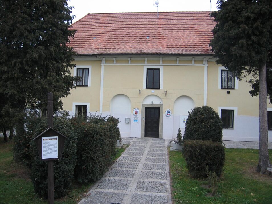 Lukavice, Budova obecního úřadu - sanace vlhkého zdiva