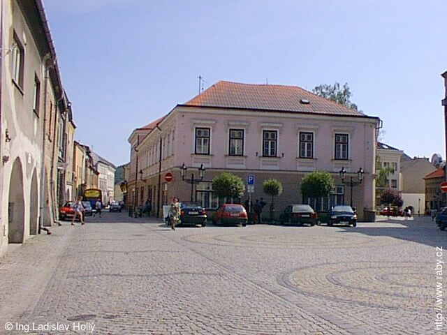 Koncertní sál ZUŠ, zámecká 118